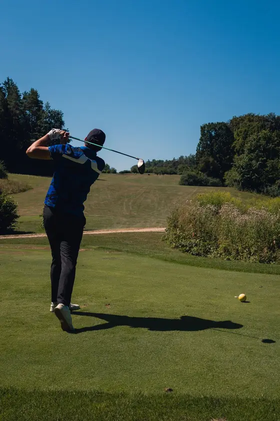 Spielszene auf der Runde beim Turnier Birdies on Tour auf der Golfanlage Gerhelm