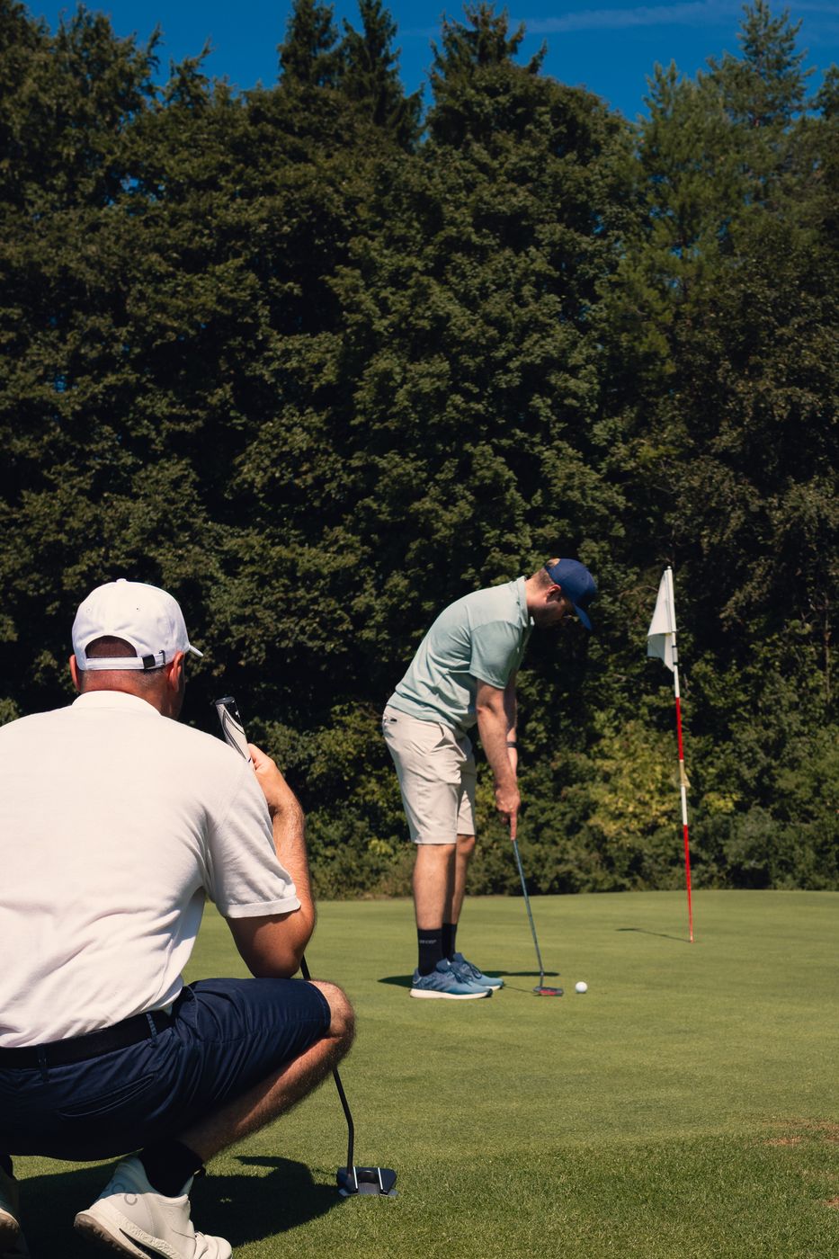 Spielszene auf der Runde beim Turnier Birdies on Tour auf der Golfanlage Gerhelm
