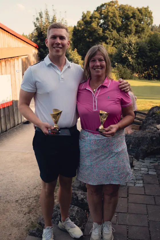 Siegerehrung beim Turnier Birdies on Tour auf der Golfanlage Gerhelm