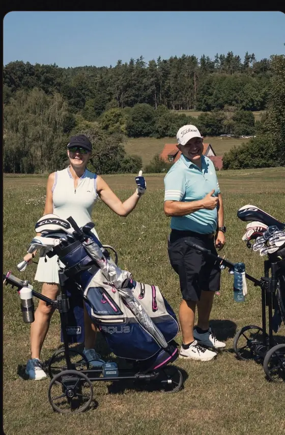 Spielszene auf der Runde beim Turnier Birdies on Tour auf der Golfanlage Gerhelm